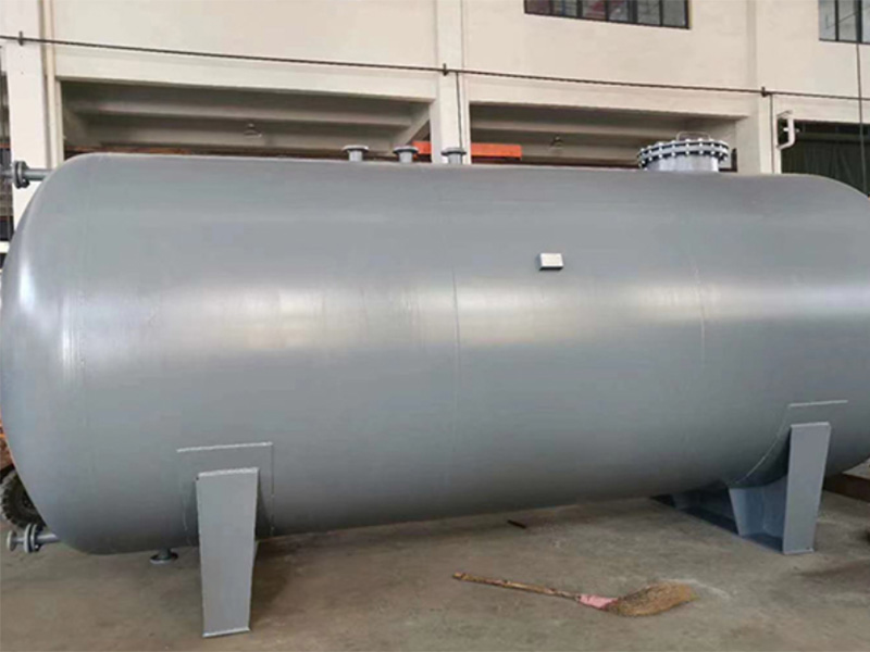 鋼襯四氟臥式中間罐